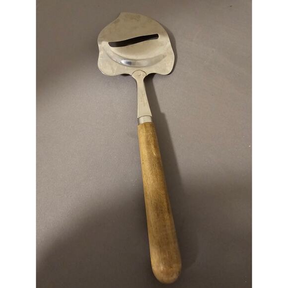Vintage Stainless Steel Cheese Slicer/Server - Made in Japan - 9-1/2" (inches) - Picture 4 of 7